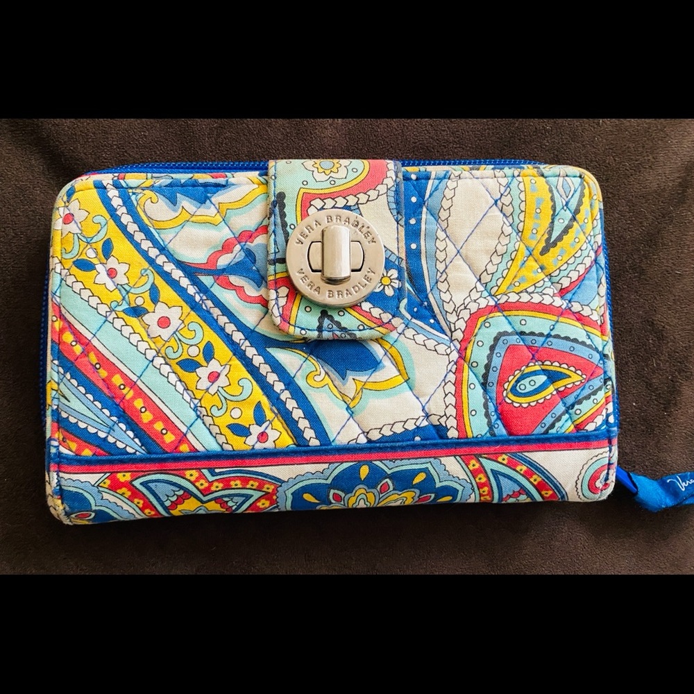 Vera Bradley marina cross body and wallet gently used condition - Picture 3 of 7